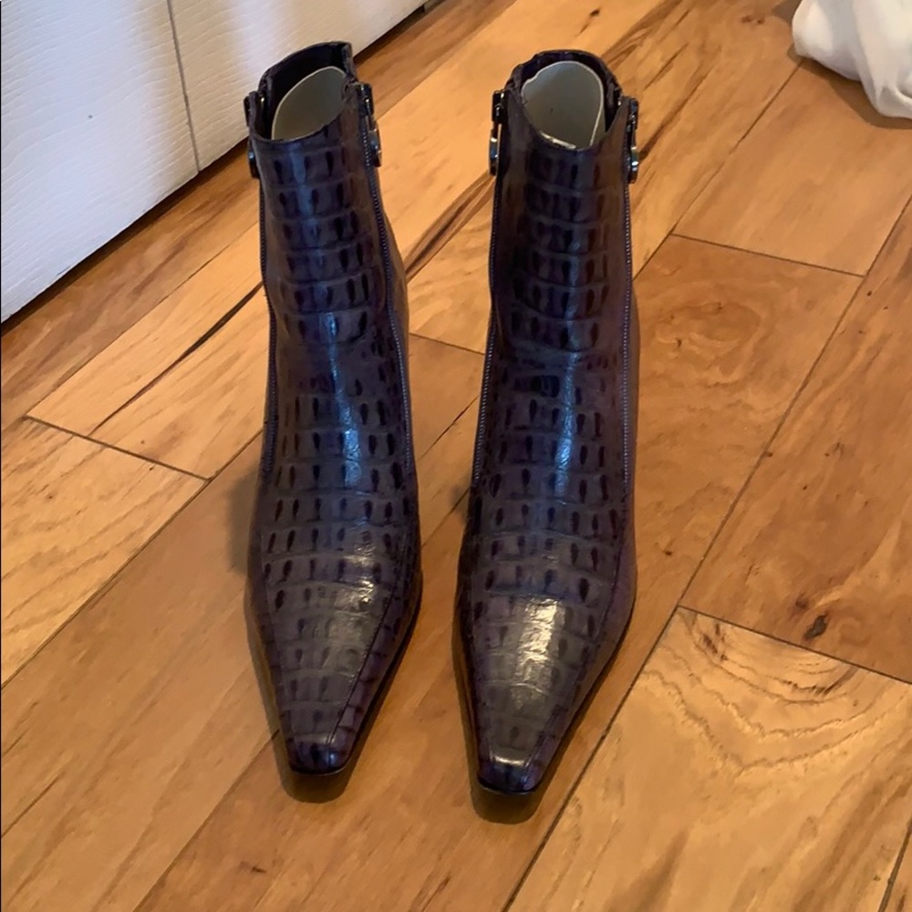 Donald J Pliner Salonan Croc Purple Leather Boots